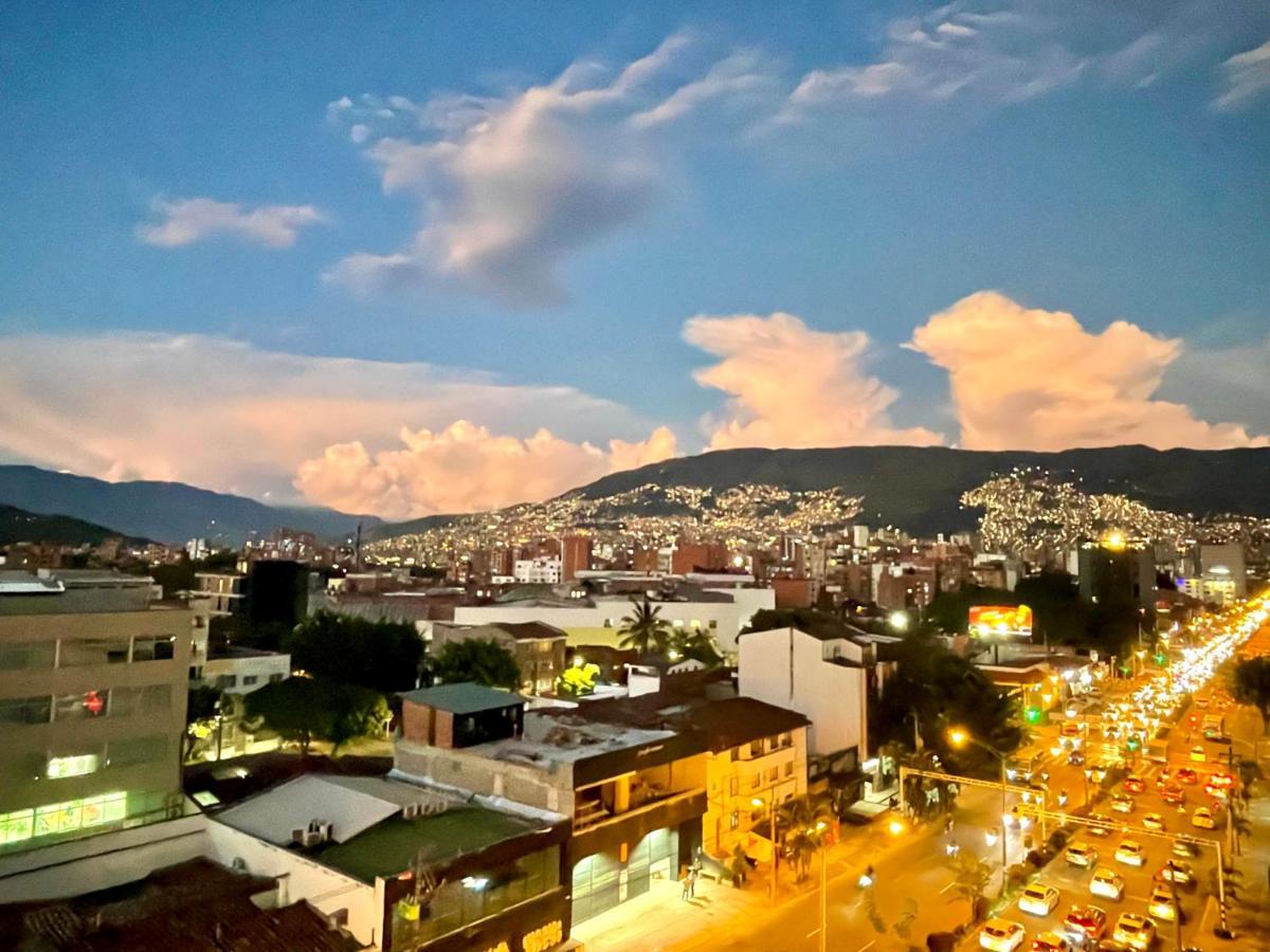 Apartamento En Laurels Medellin Exterior photo